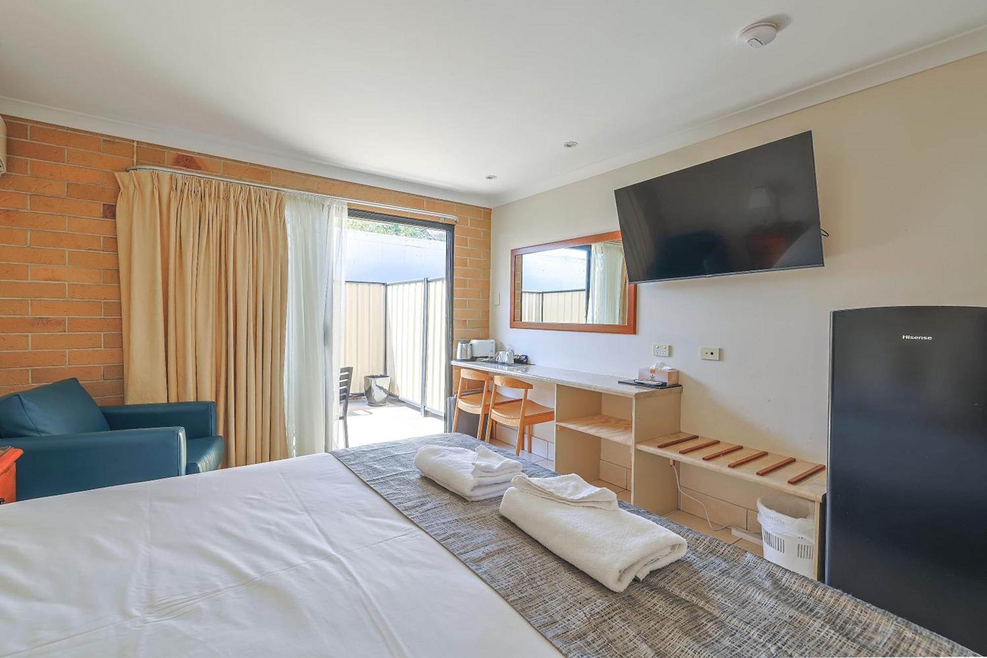 Emerald Central Palms Motel 외부 사진